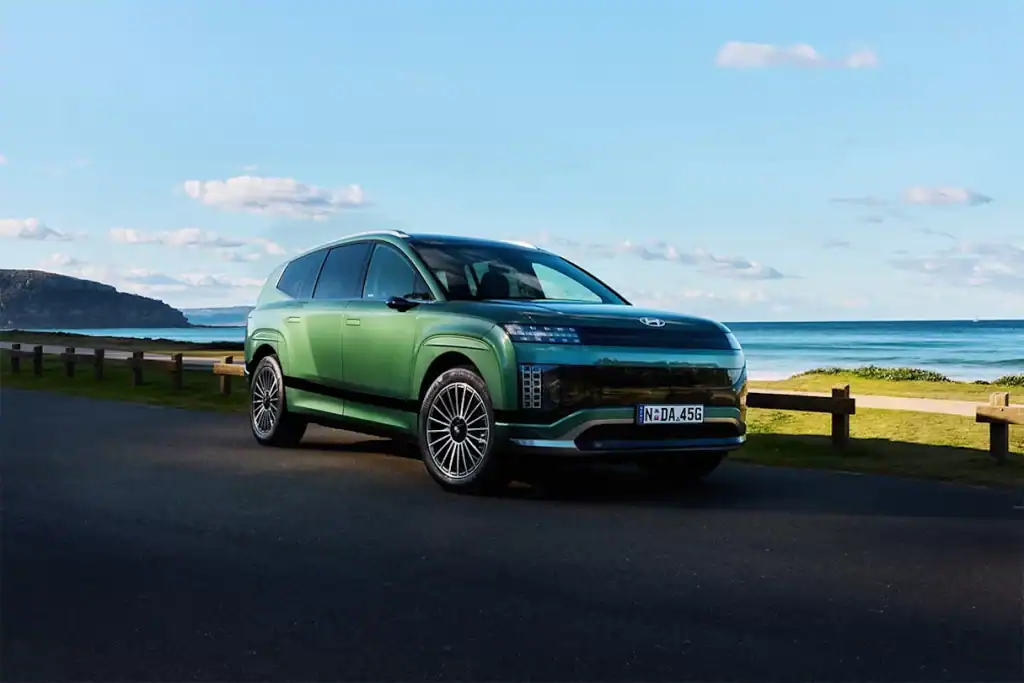 Hyundai Ioniq 9 Calligraphy lead