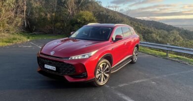 2025 MG HS Super Hybrid Essence Long term test. Frustrating screen.