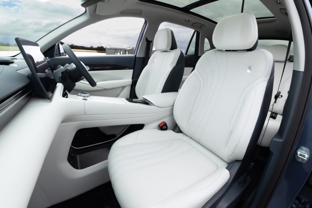 2025 Geely Starray EM-i Inspire.