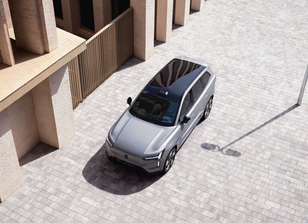 2025 Volvo EX90.
