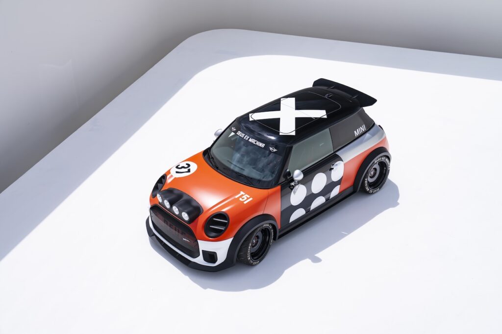 2025 Mini JCW The Machina concept.