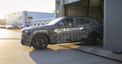 2028 BMW iX5 Hydrogen prototype on-test.