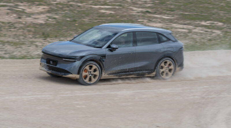 2025 Zeekr 7X.