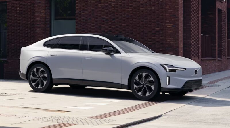 2025 Volvo ES90.