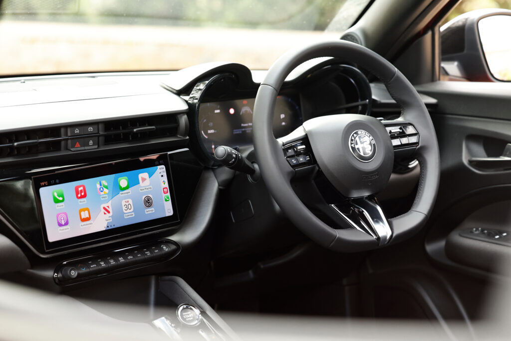 Alfa Romeo Junior Ibrida