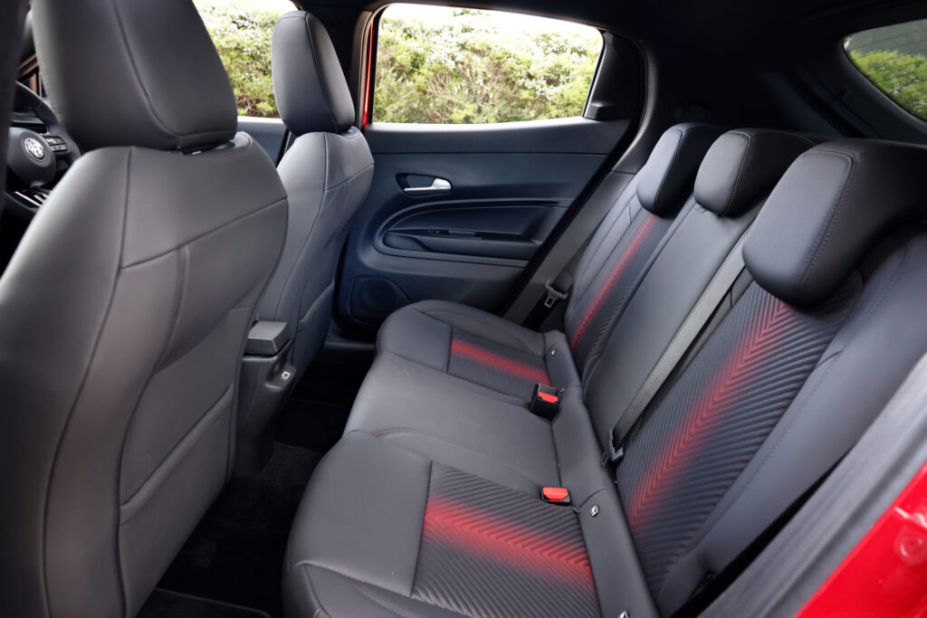 Alfa Romeo Junior Ibrida