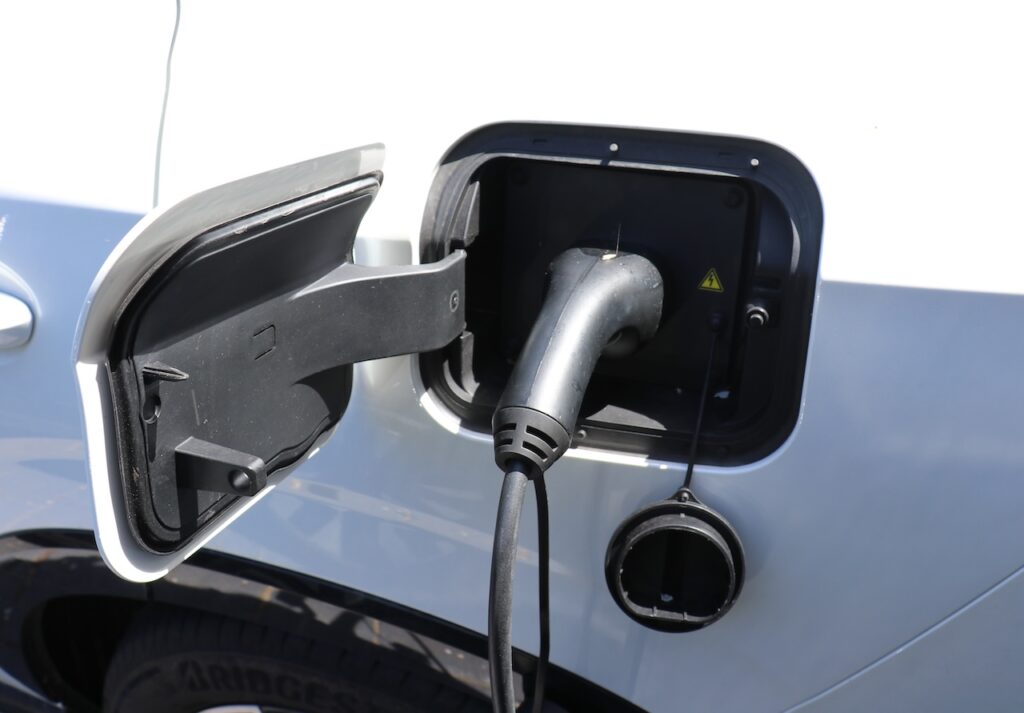 2025 MG HS Super Hybrid Essence.