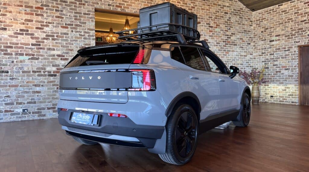 2026 Volvo EX30 Cross Country