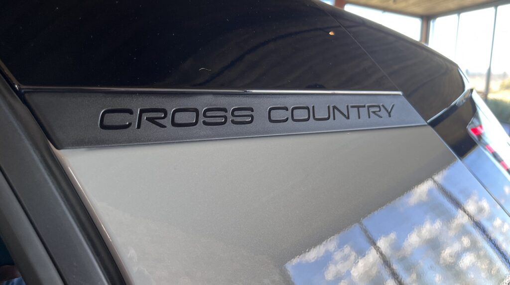 2026 Volvo EX30 Cross Country