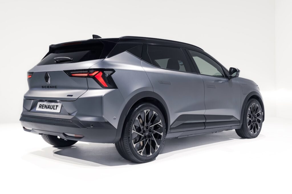2026 Renault Scenix E-Tech electric SUV.