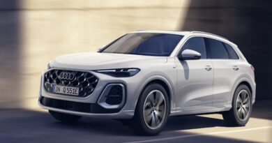 2026 Audi Q5 e-hybrid.