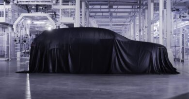 2026 Bentley Urban SUV tease.