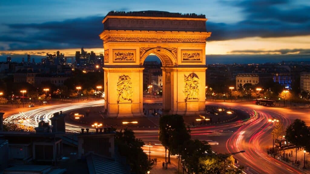 Arc de Triomphe.