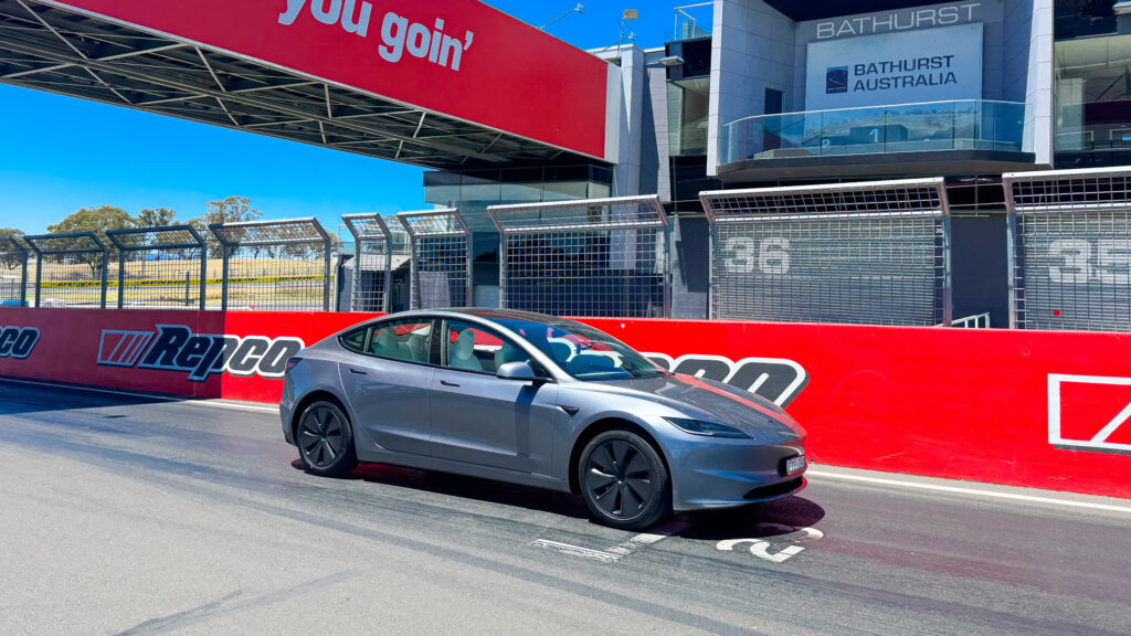 Tesla Model 3 Long Range Rear-Wheel Drive.