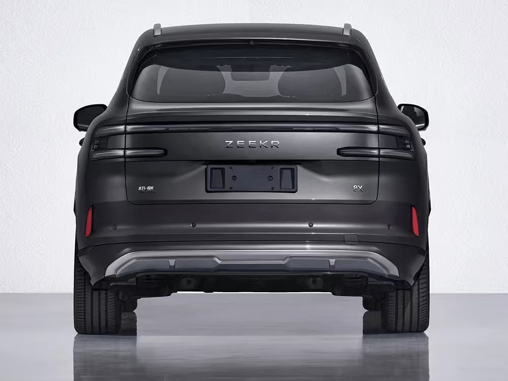 2026 Zeekr 8X.
