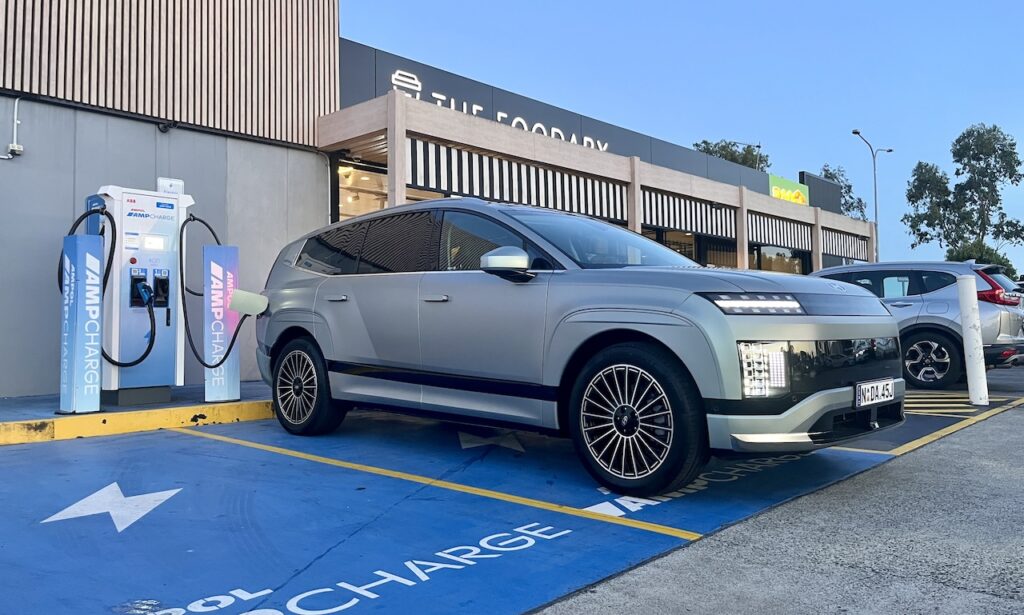 Public charging a 2025 Hyundai Ioniq 9
