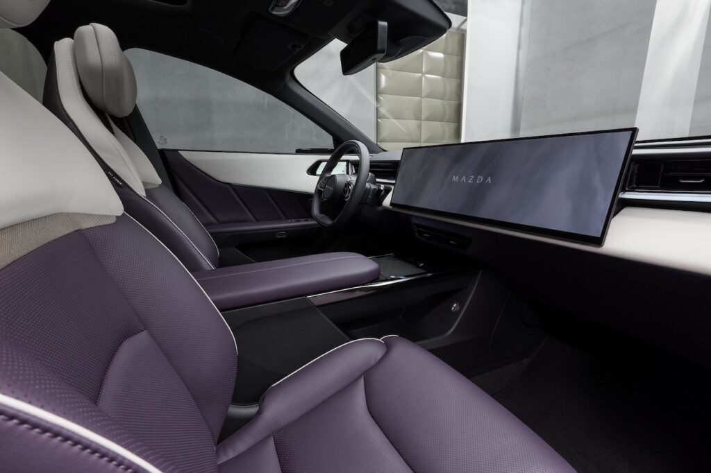 2026 Mazda CX-6e.