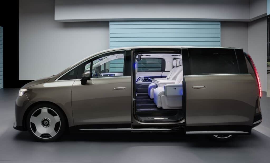 2026 Mercedes-Benz VLE 300 electric people-mover.