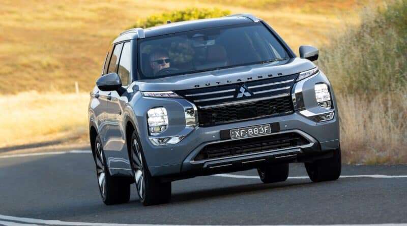 2026 Mitsubishi Outlander PHEV.