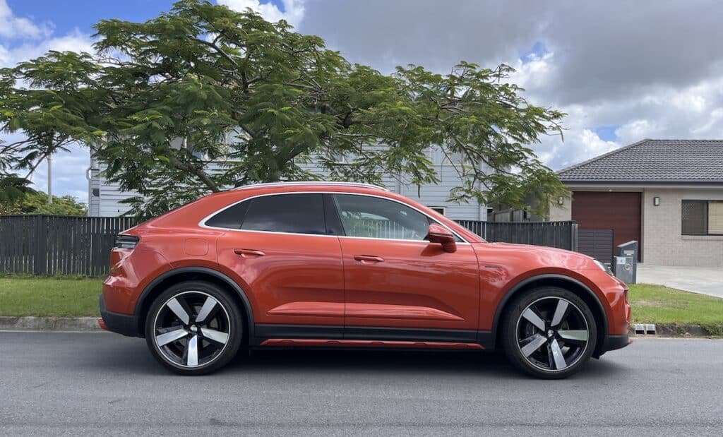 2026 Porsche Macan RWD
