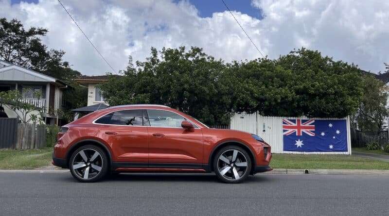 2026 Porsche Macan RWD