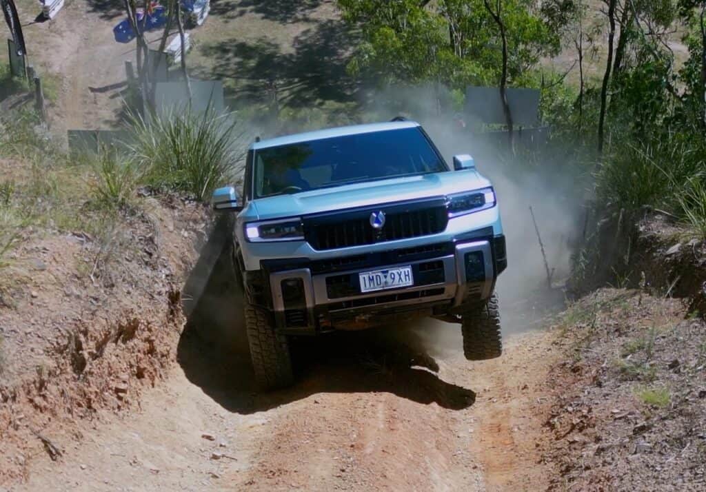 2026 Denza B8 Beer O'Clock Hill.