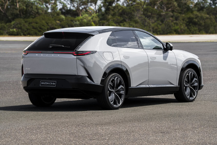 Mazda CX-6e rear
