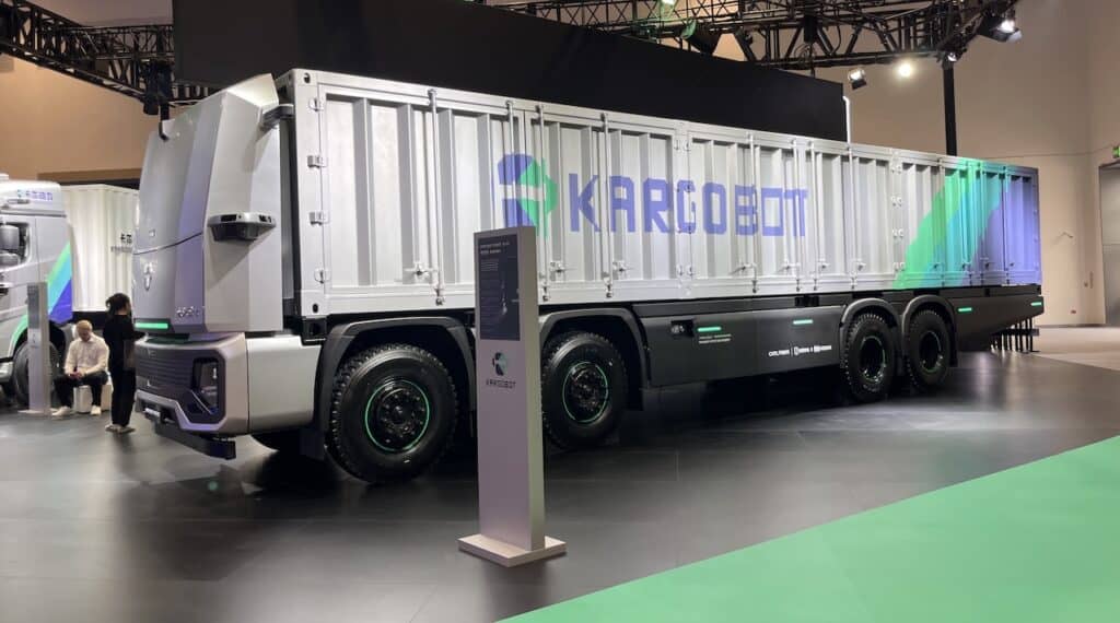 KargoBot, a spin-off of Didi, showcased its advanced L4 autonomous heavy-duty EV truck with promised 800km range at the 2026 Beijing auto show