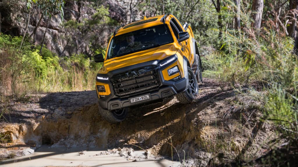 2026 JAC Hunter PHEV ute.