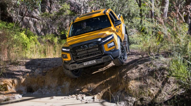 2026 JAC Hunter PHEV ute.
