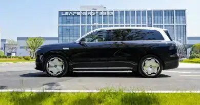 2026 Leapmotor D19 plug-in hybrid