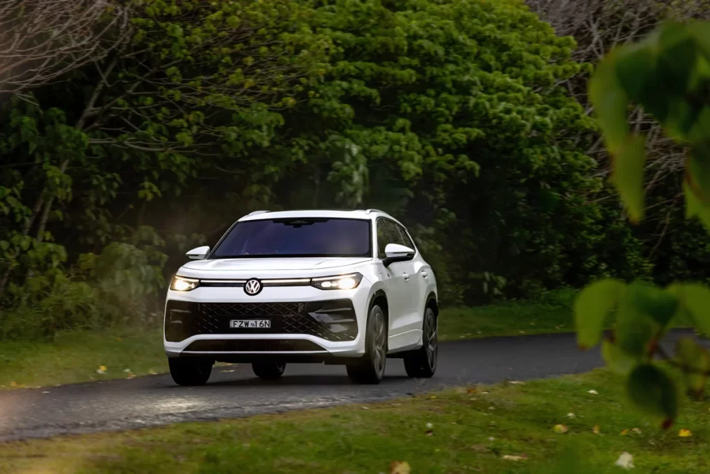 2026 VW Tayron R-Line
