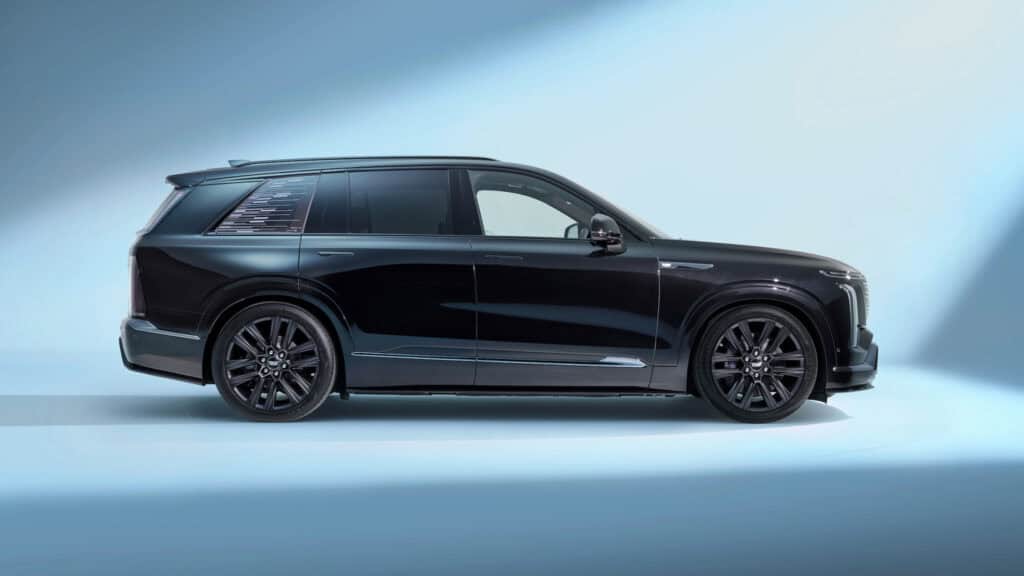 Cadillac Vistiq.