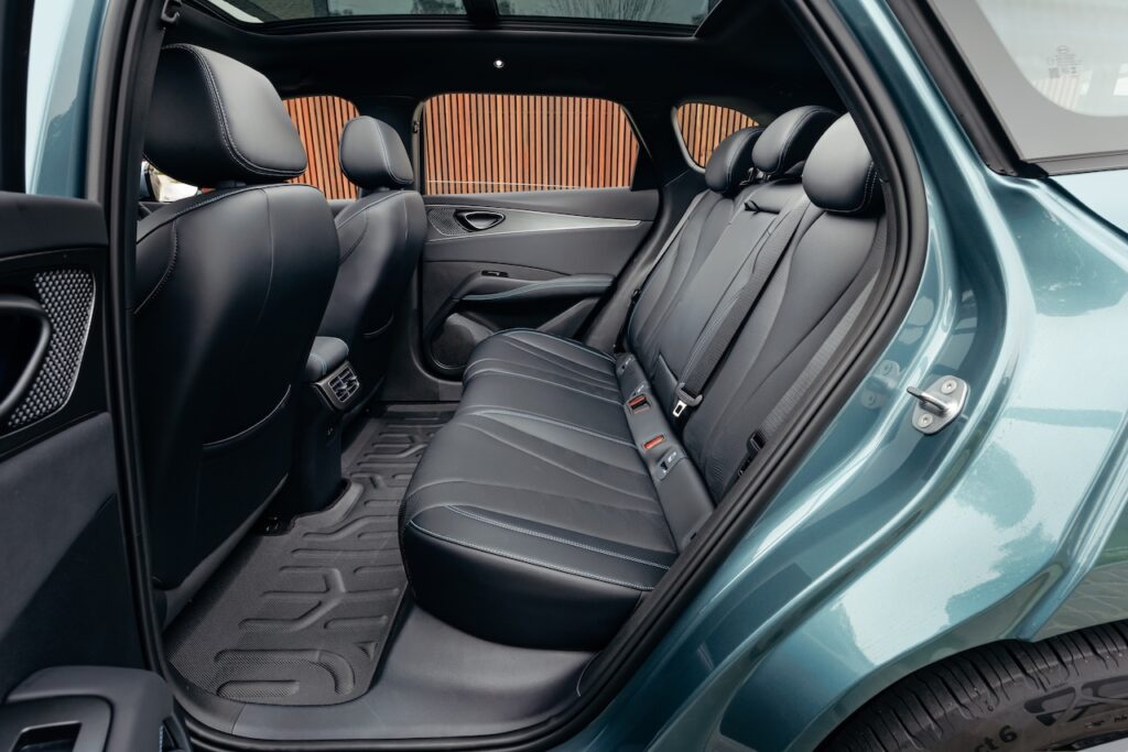 2026 BYD Seal 6 Touring Premium.