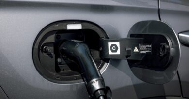 Plug. 2026 BYD Sealion 5.