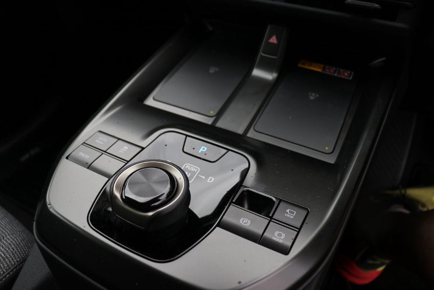 Toyota bZ4X gear shift